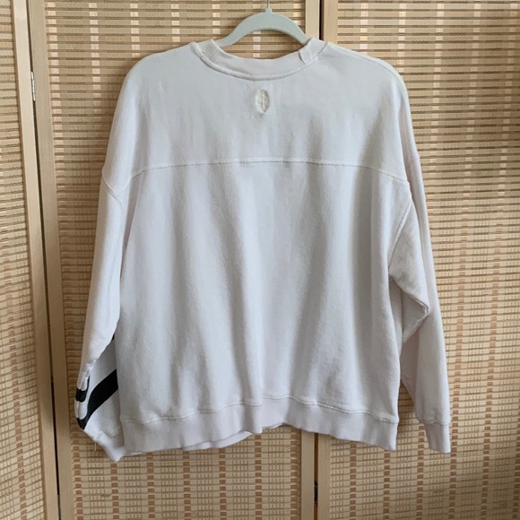 FP Movement White Sweatshirt with Black Pattern Size Small - Picture 6 of 9